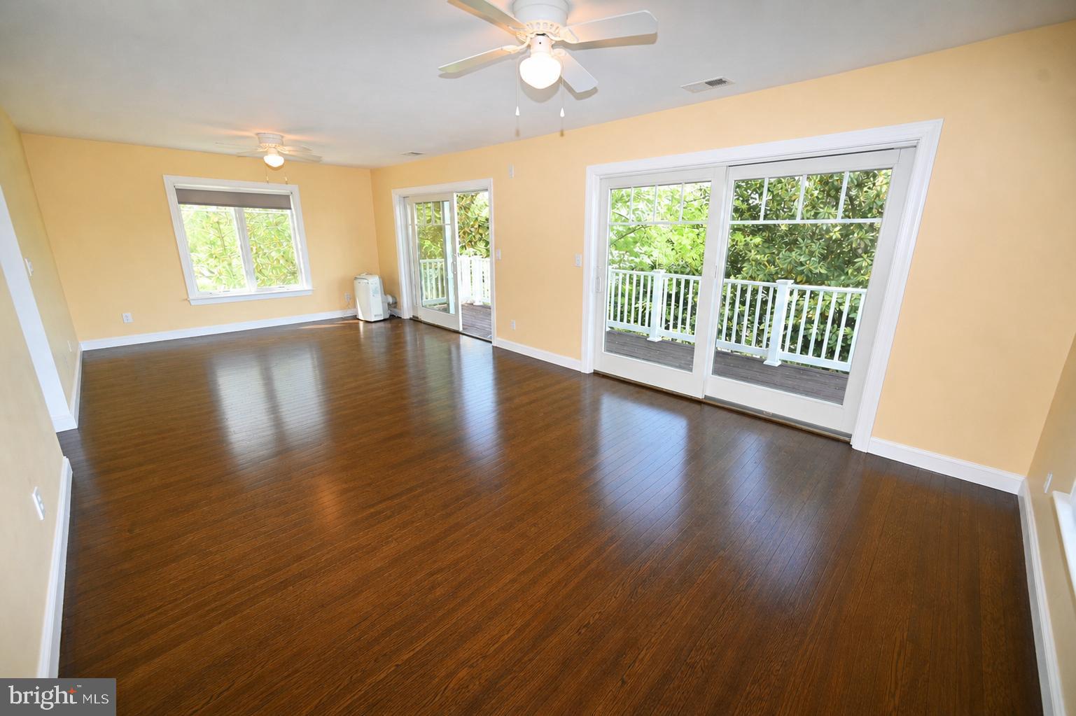 RIVER SPRINGS - Residential