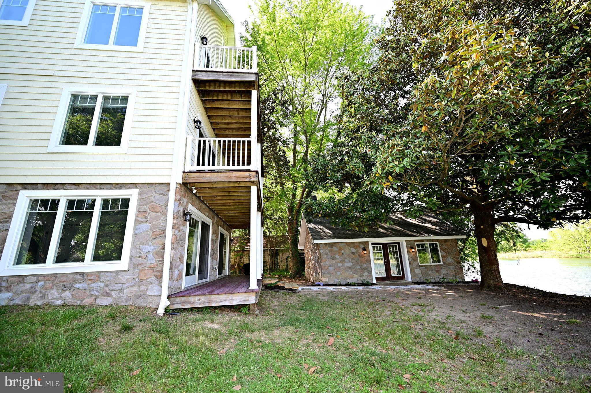 RIVER SPRINGS - Residential