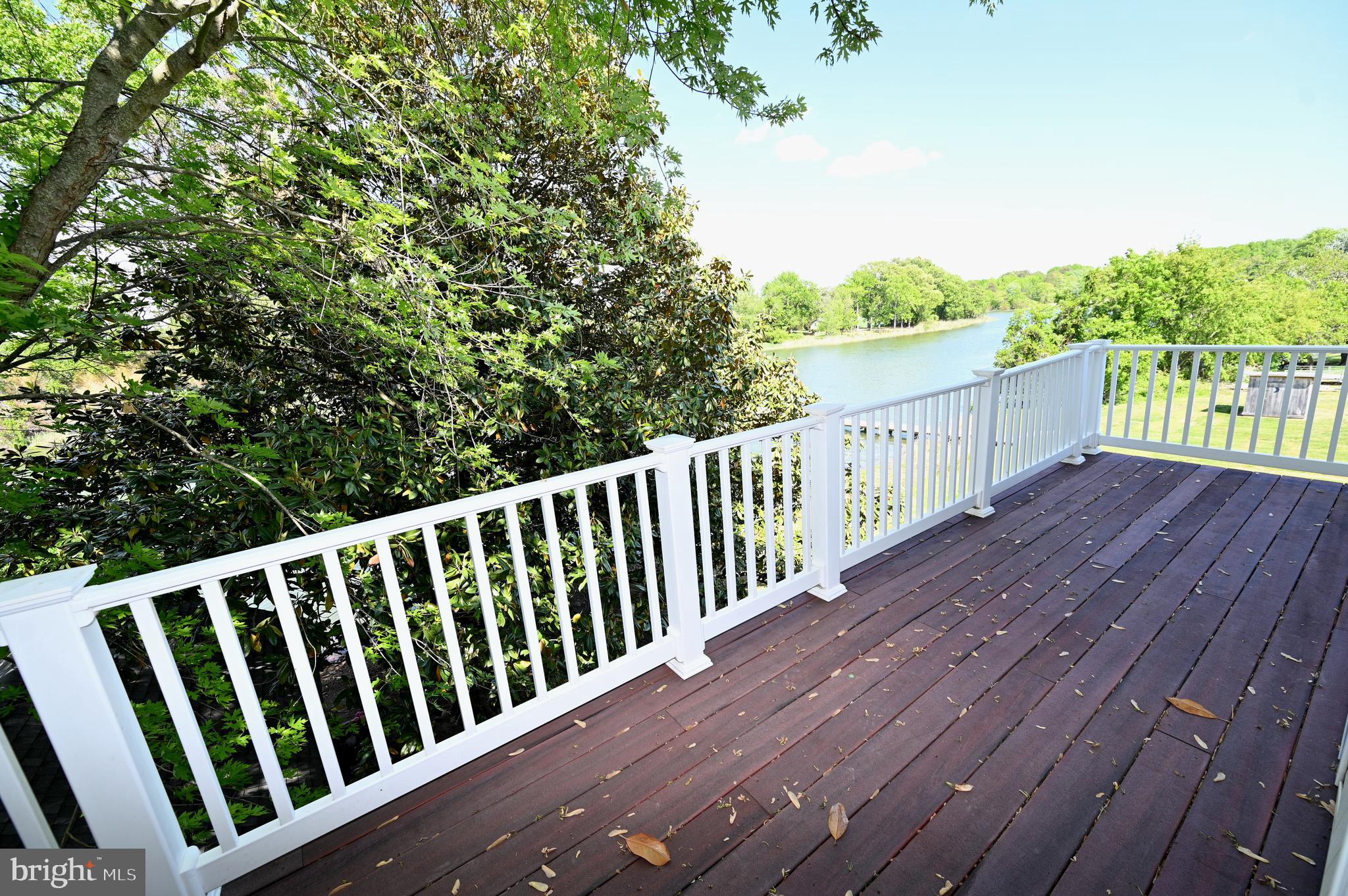 RIVER SPRINGS - Residential