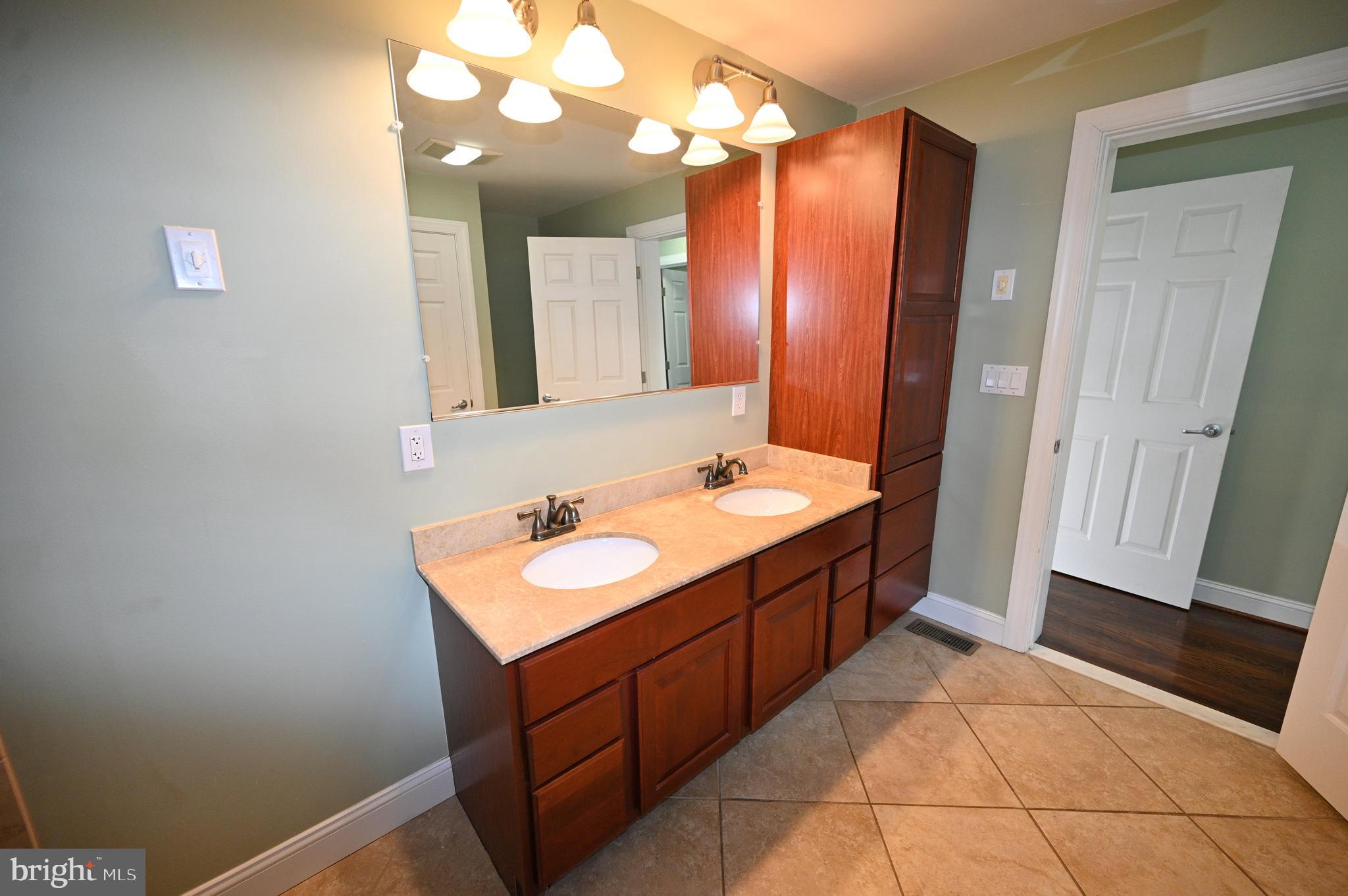RIVER SPRINGS - Residential
