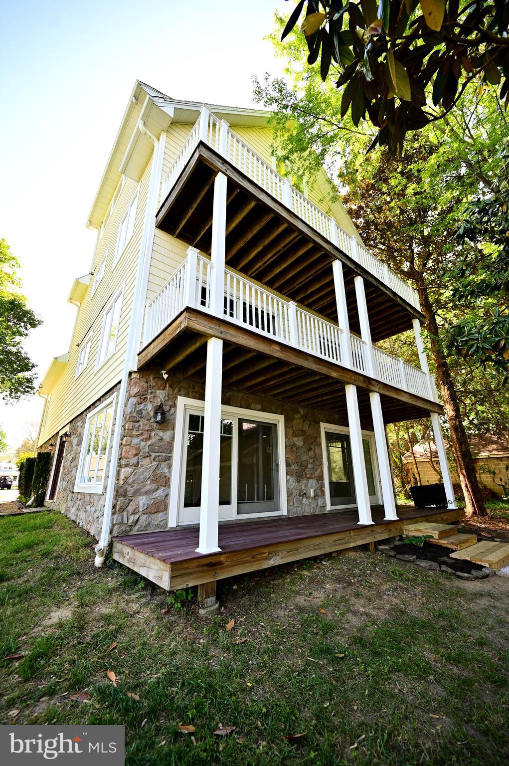 RIVER SPRINGS - Residential