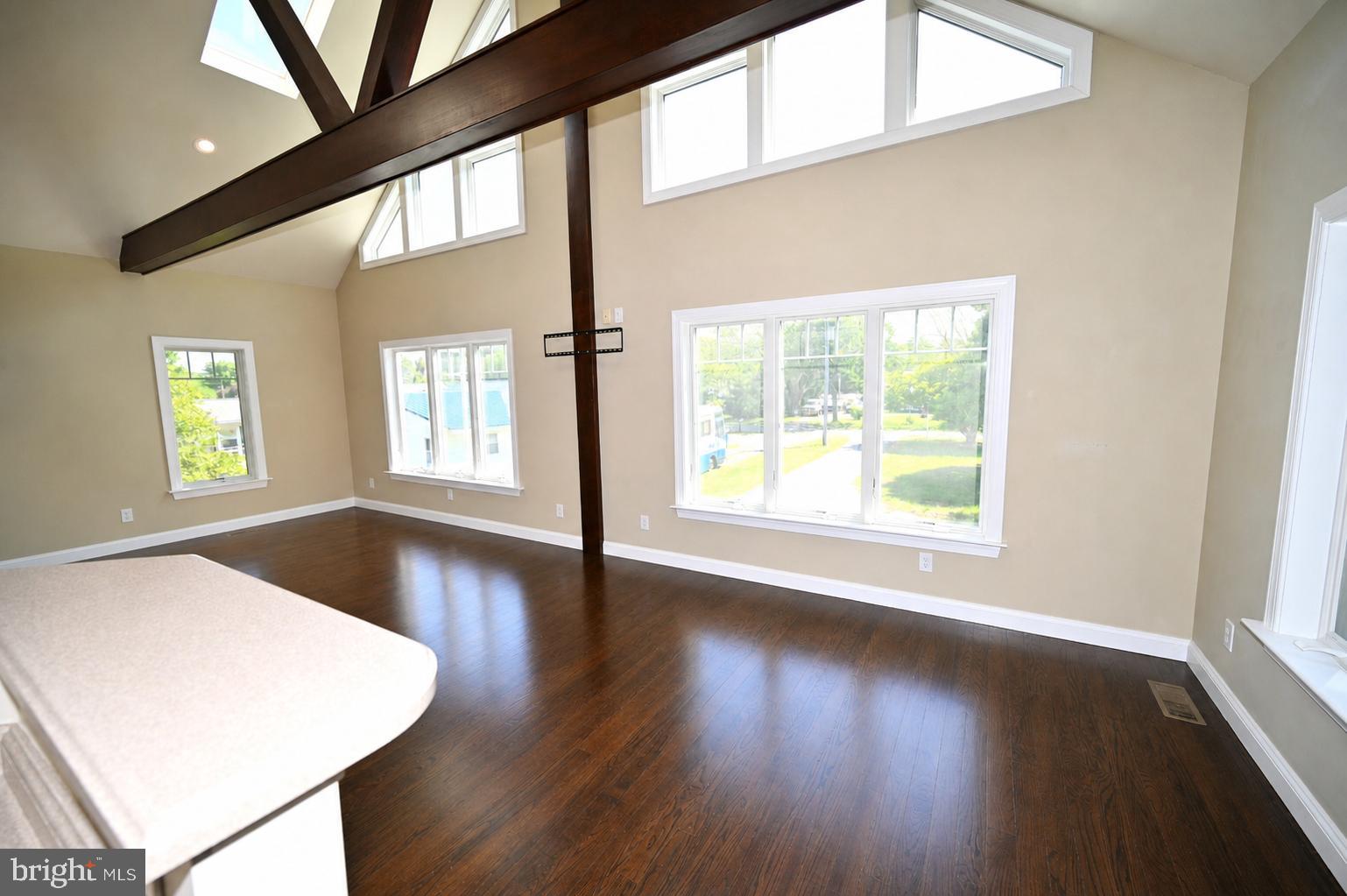 RIVER SPRINGS - Residential