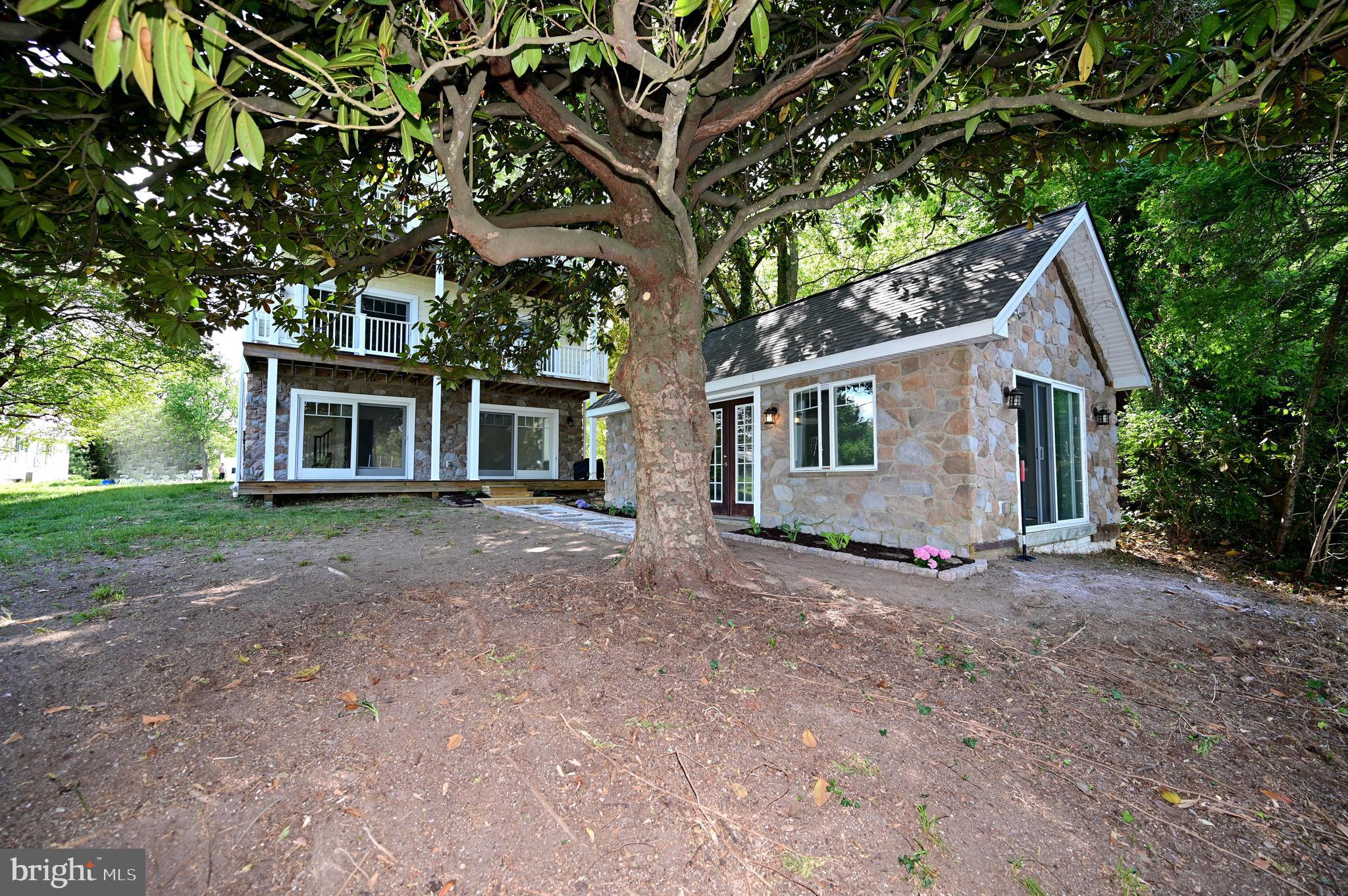 RIVER SPRINGS - Residential