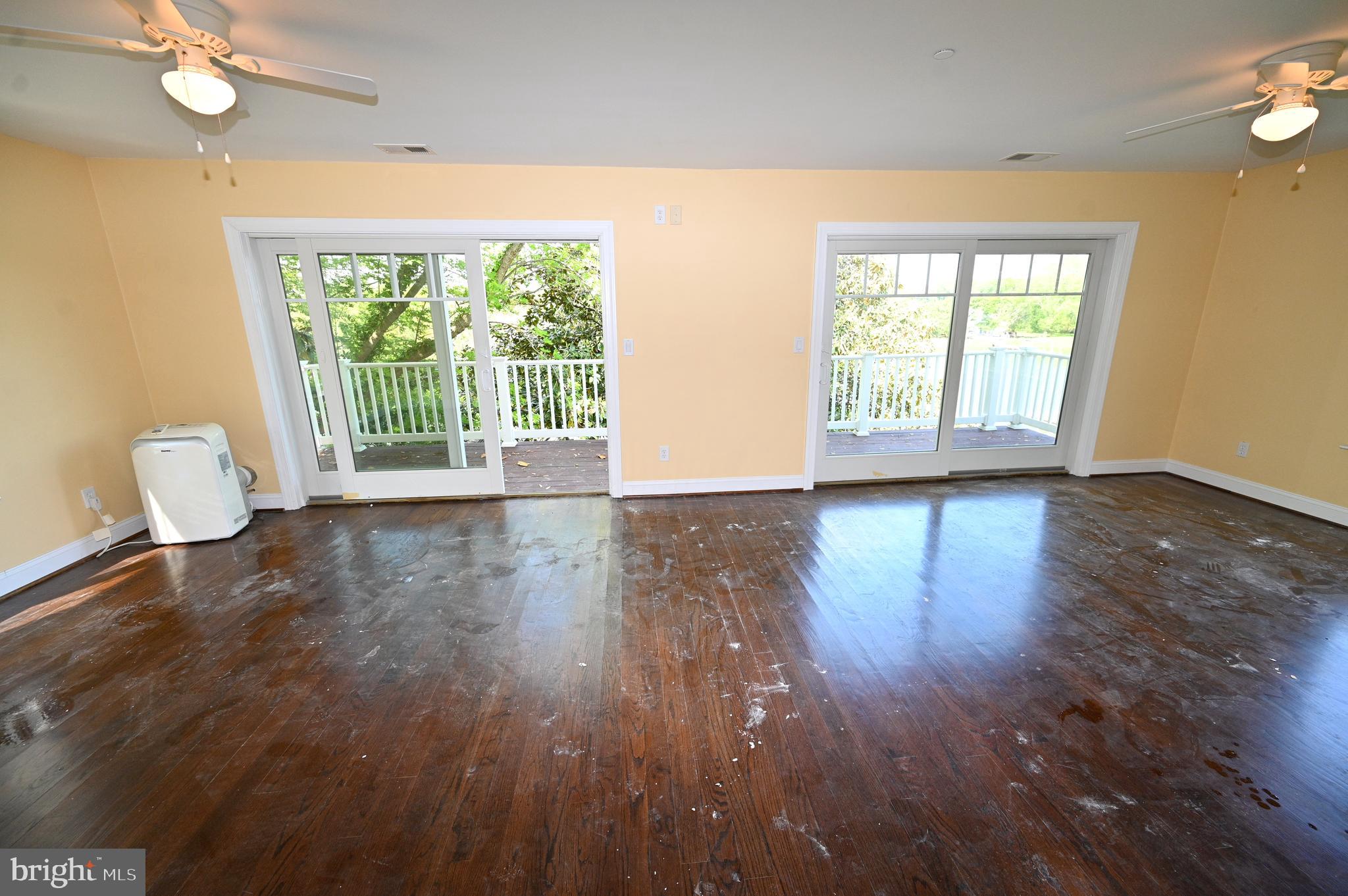 RIVER SPRINGS - Residential