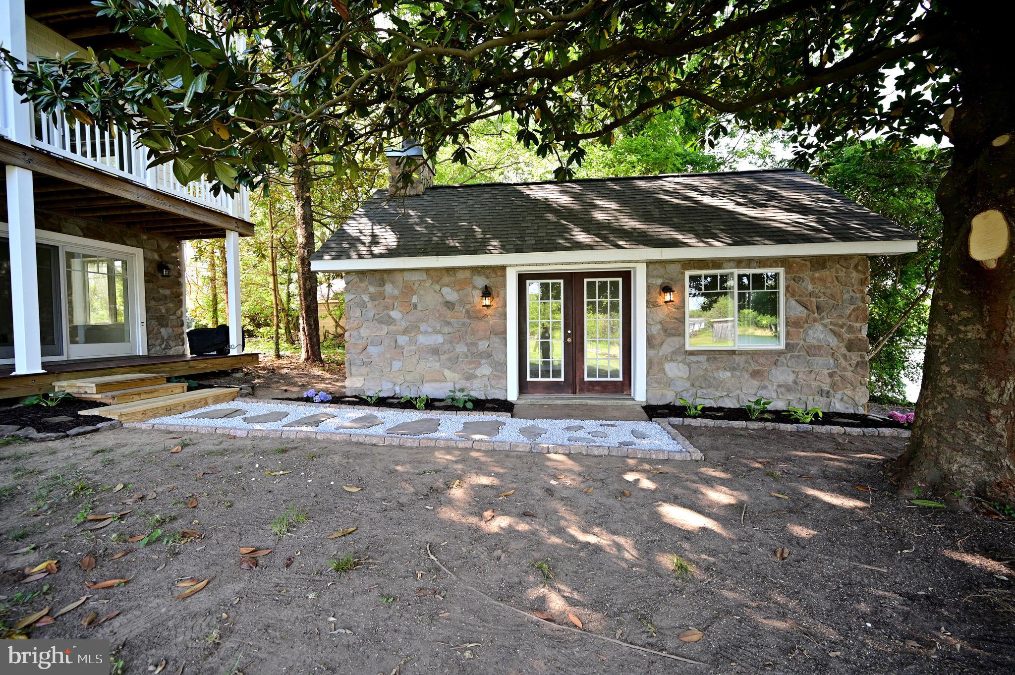 RIVER SPRINGS - Residential
