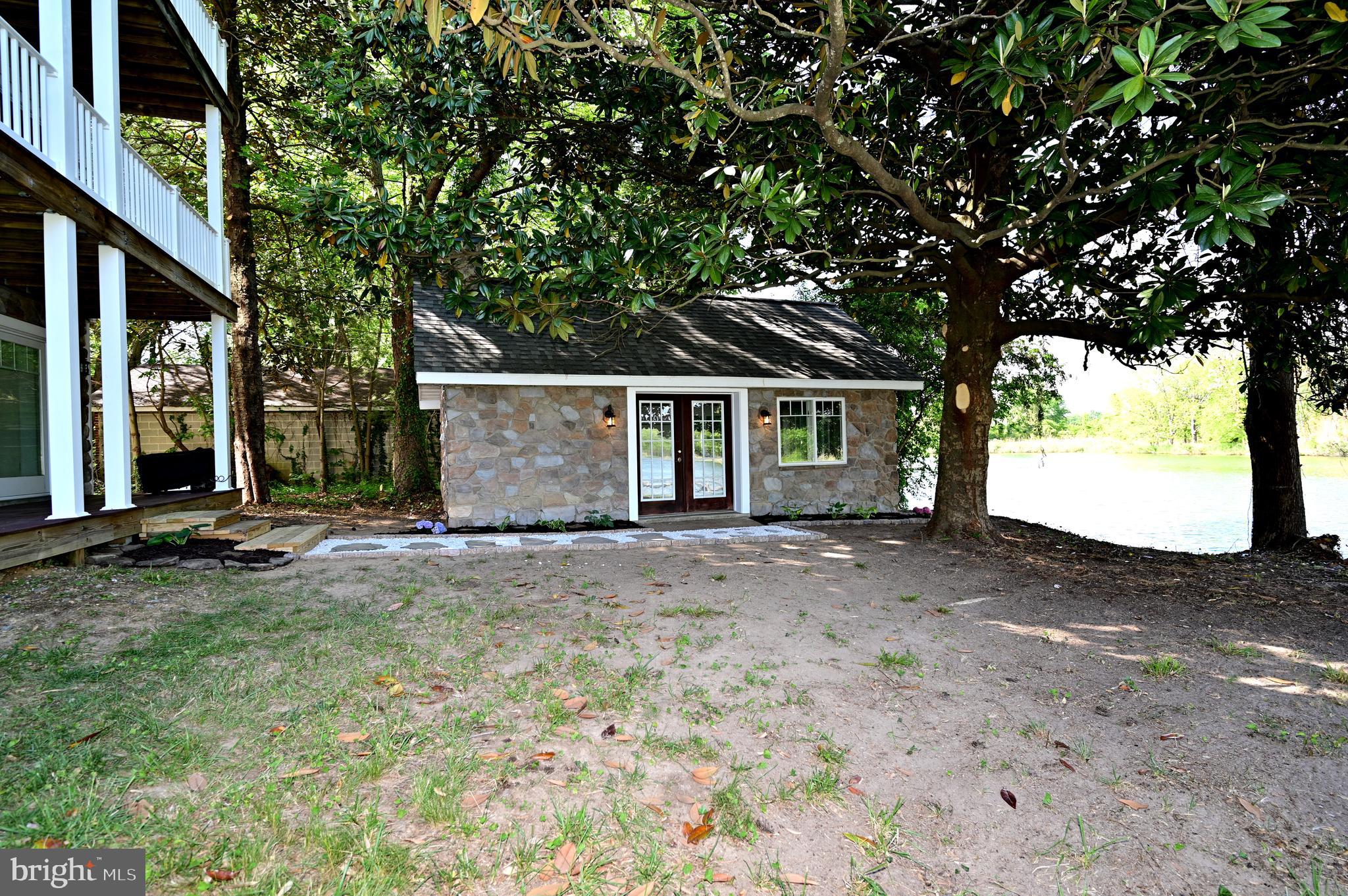 RIVER SPRINGS - Residential