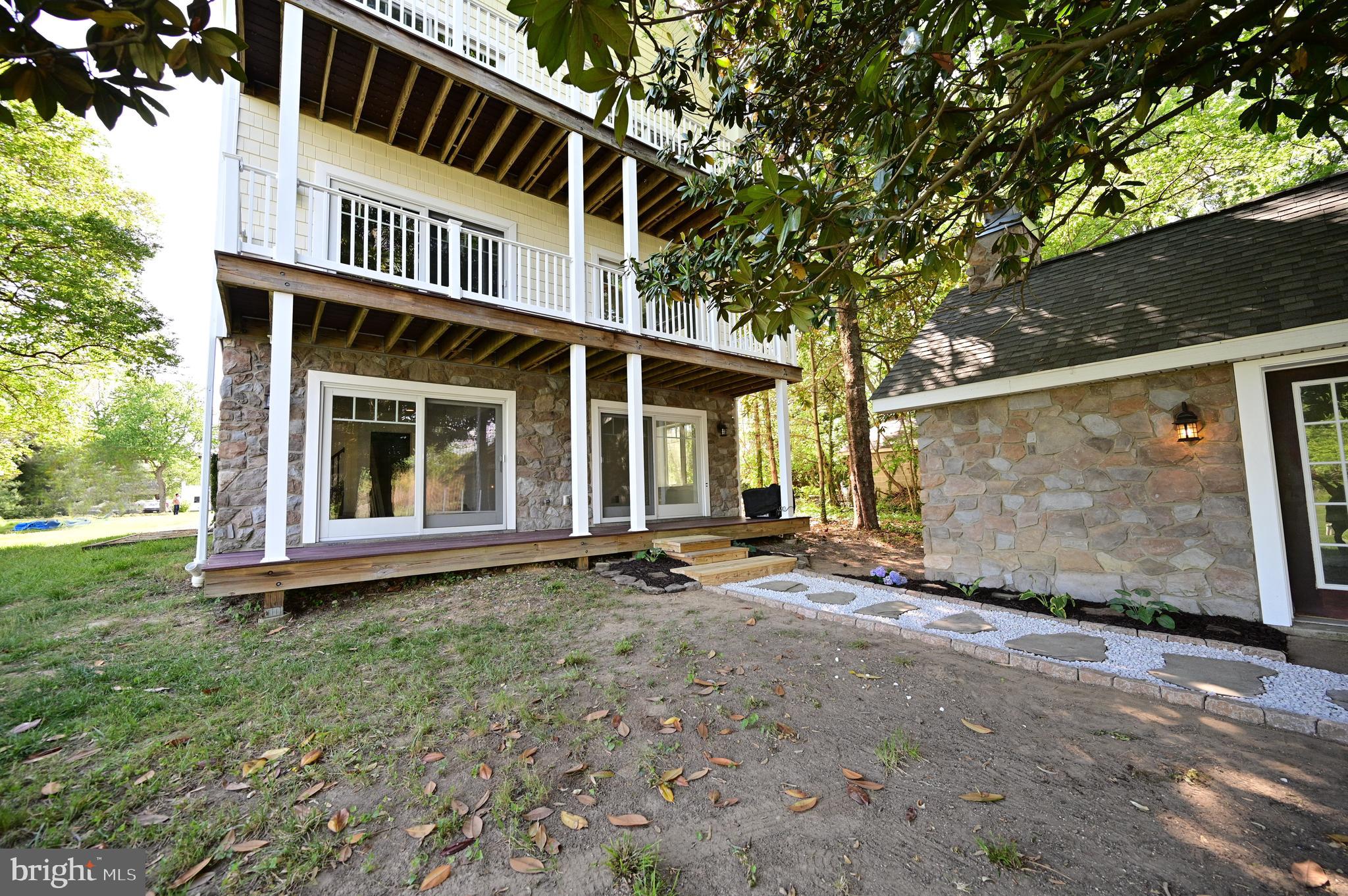 RIVER SPRINGS - Residential