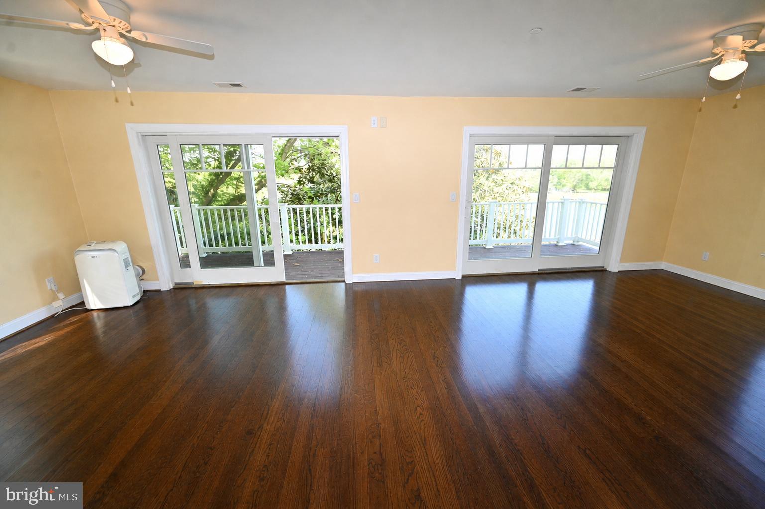 RIVER SPRINGS - Residential