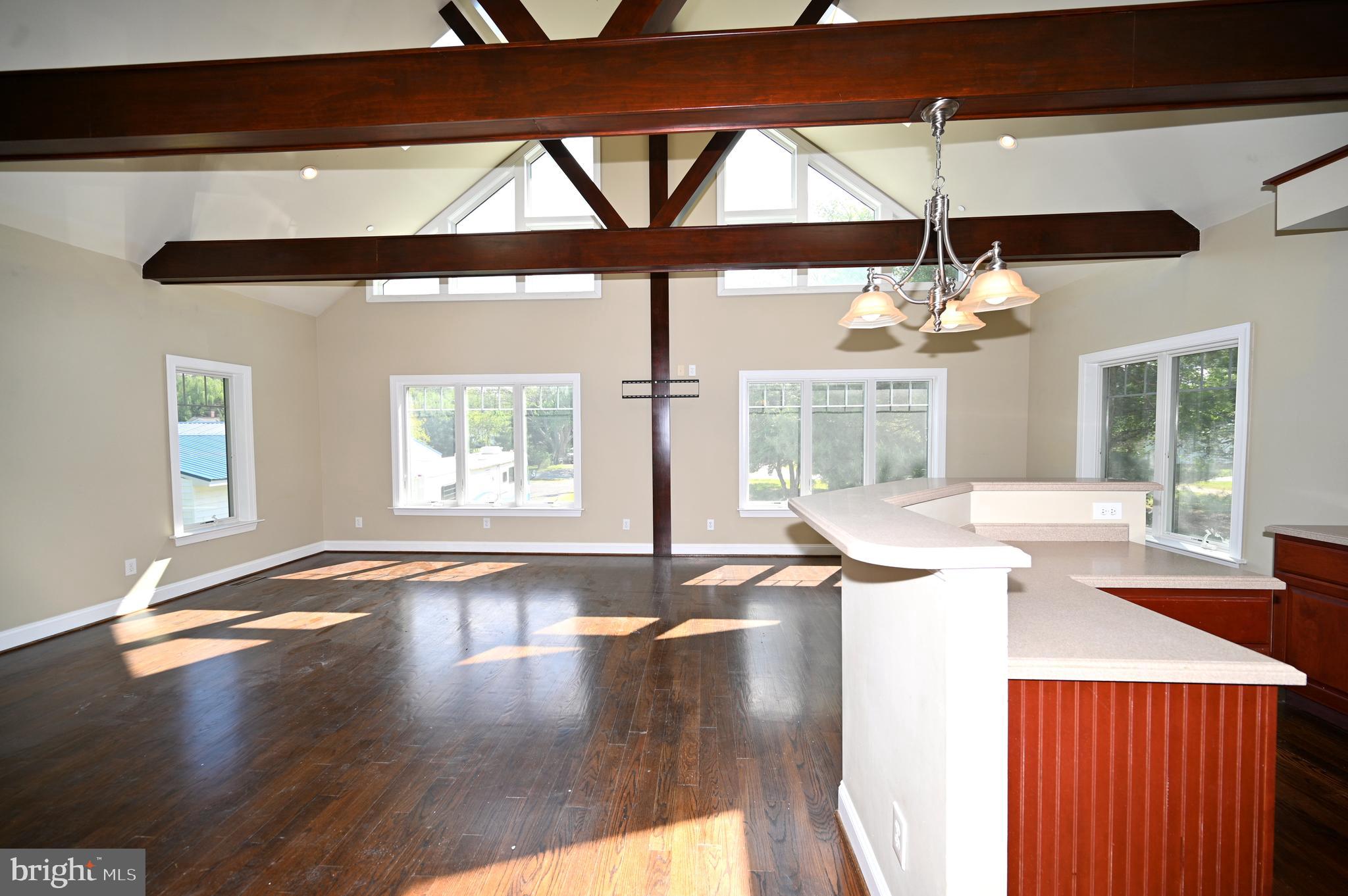 RIVER SPRINGS - Residential