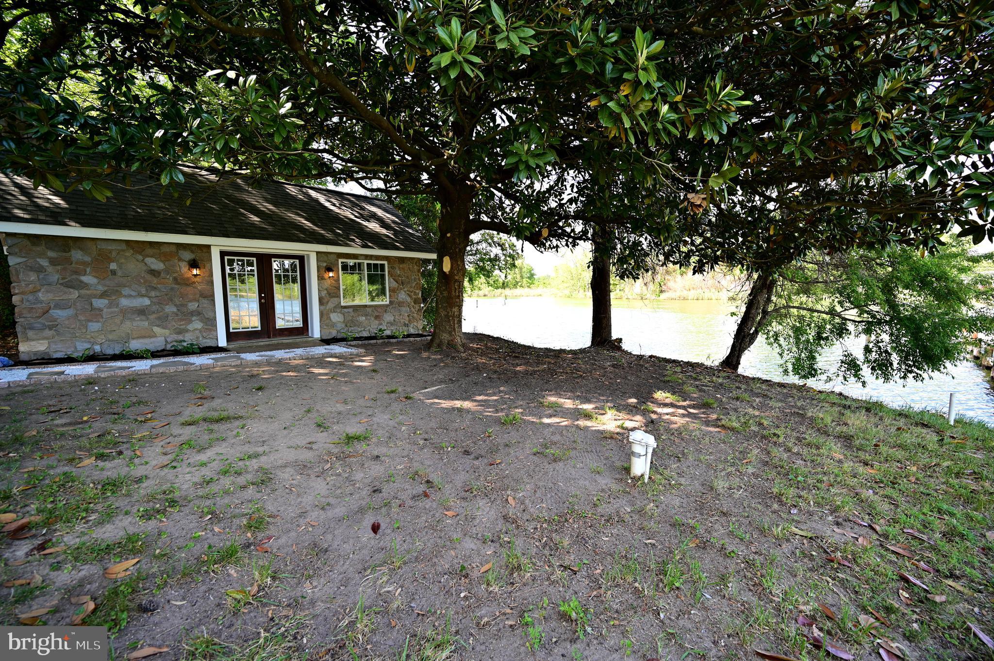 RIVER SPRINGS - Residential