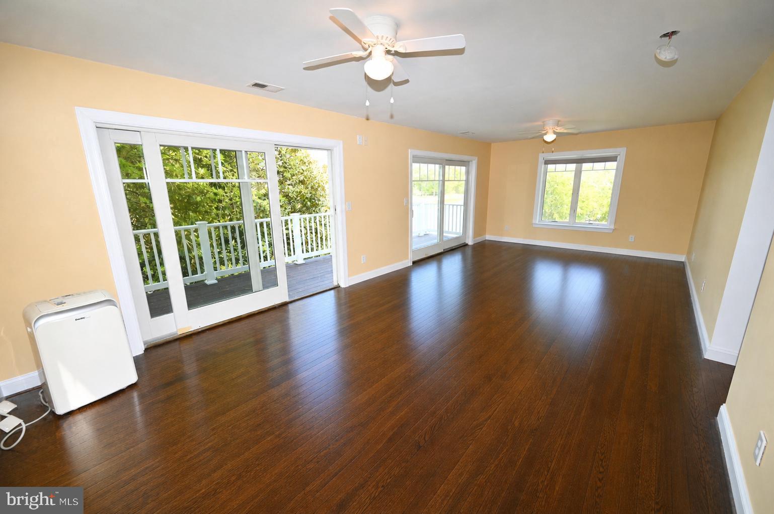 RIVER SPRINGS - Residential