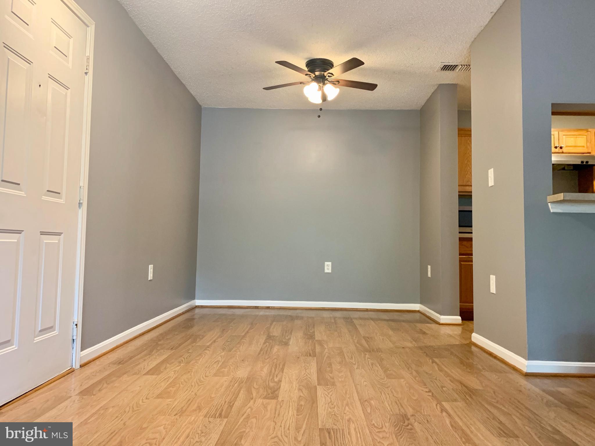 ASHBURN FARM - Residential Lease