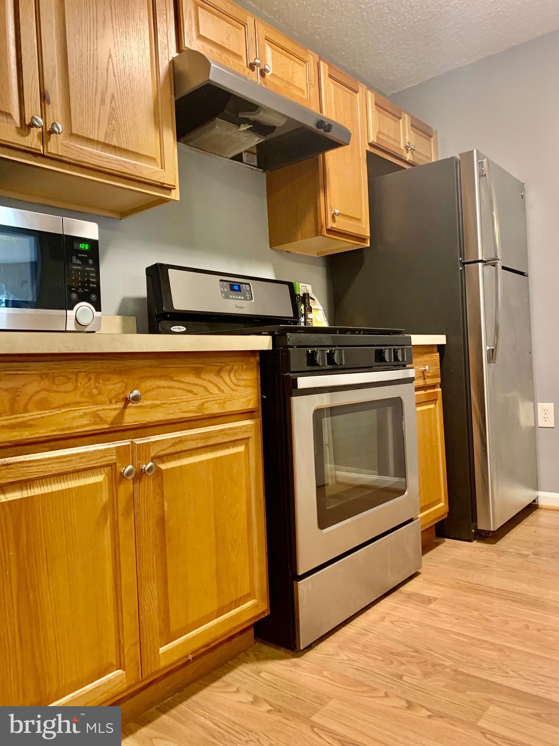 ASHBURN FARM - Residential Lease