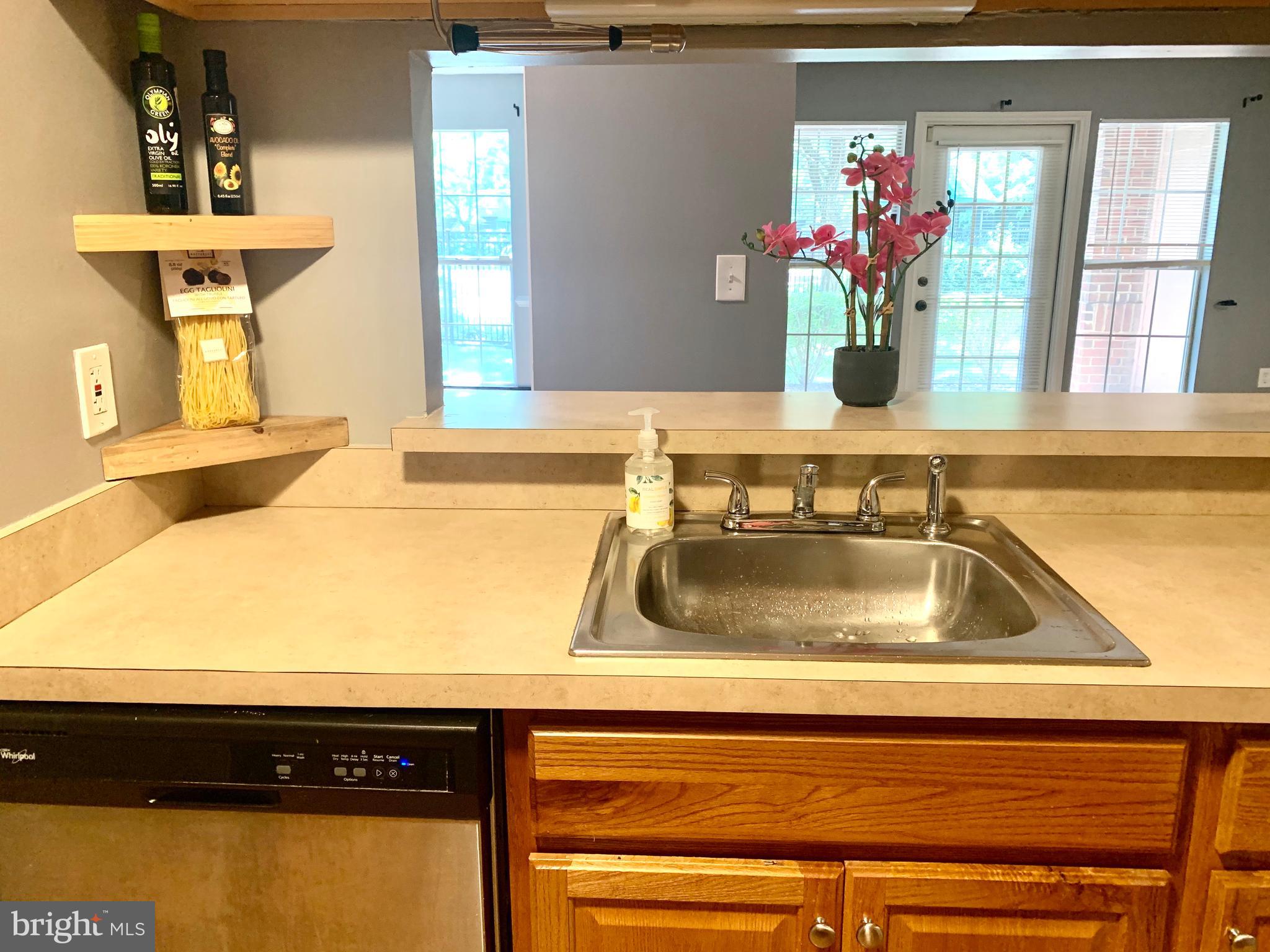 ASHBURN FARM - Residential Lease