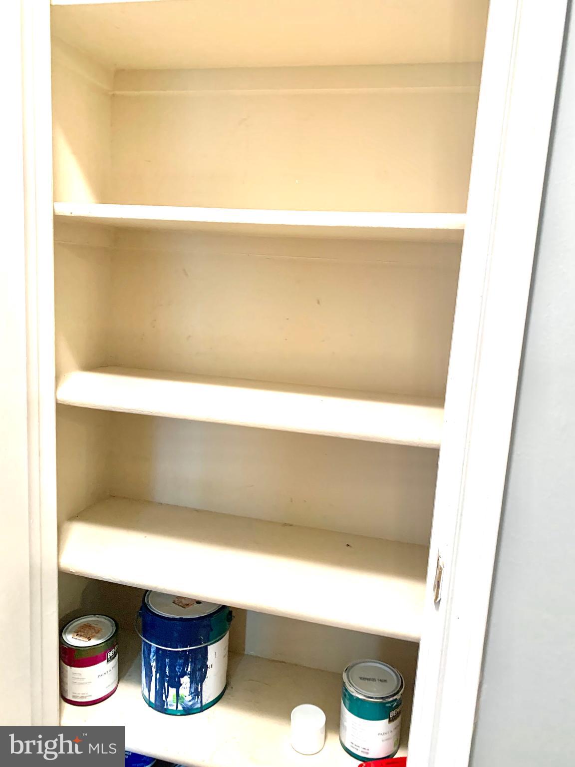 ASHBURN FARM - Residential Lease