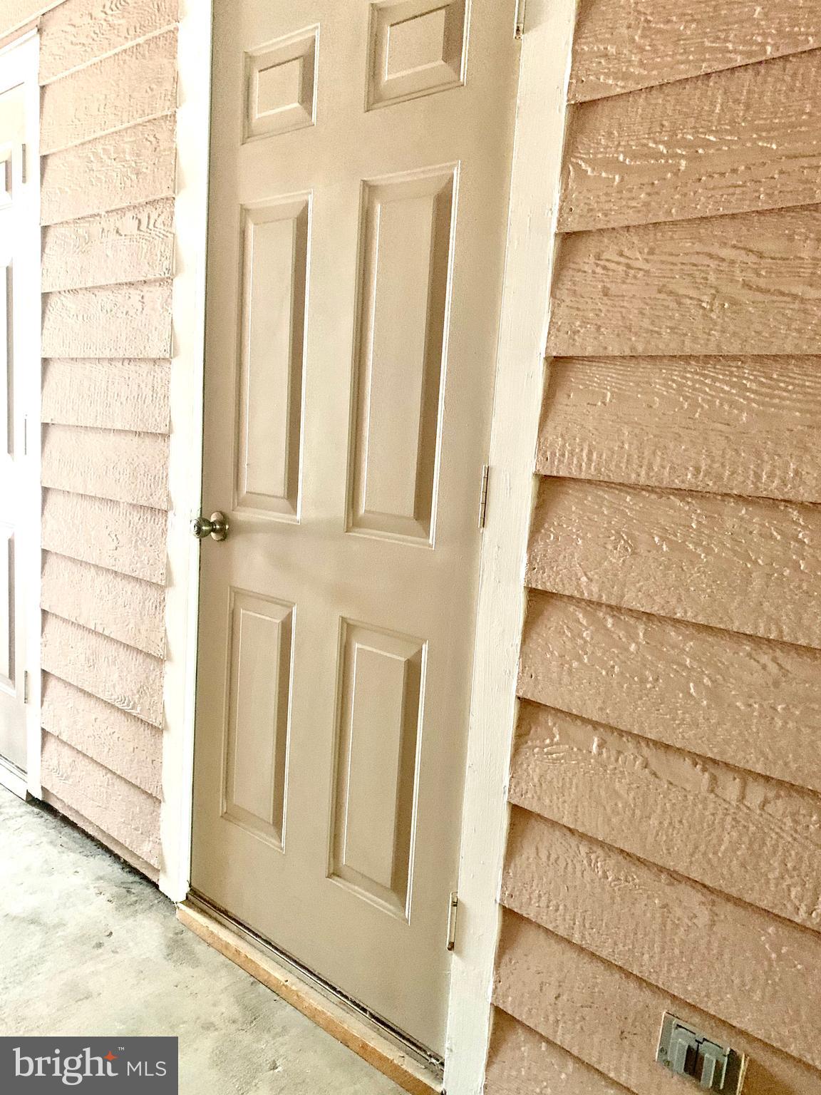 ASHBURN FARM - Residential Lease