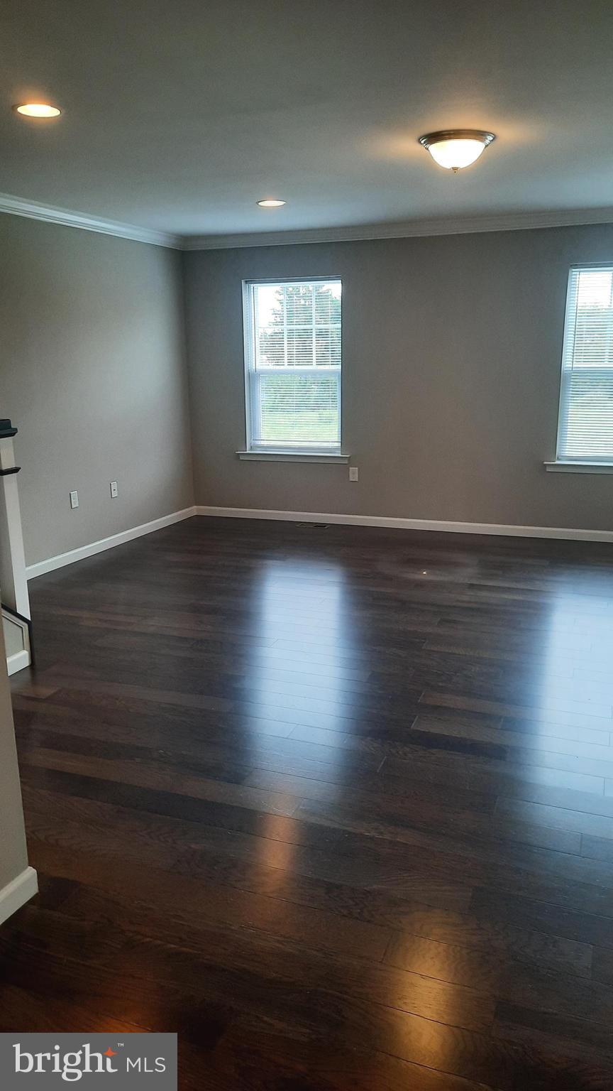 ADMIRALS QUAY - Residential Lease