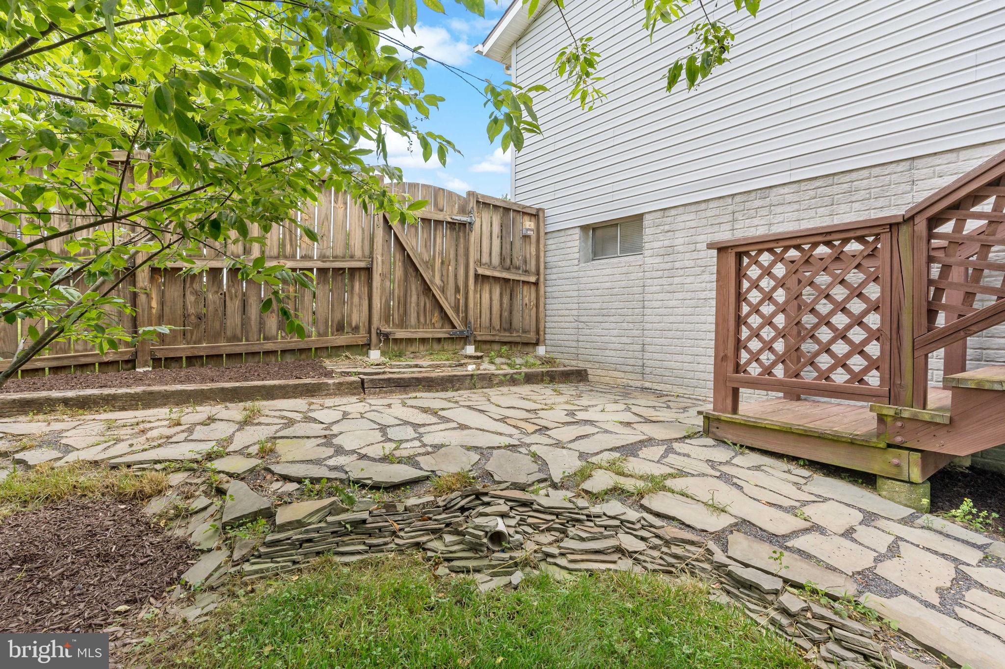 OPEQUON MEADOWS - Residential