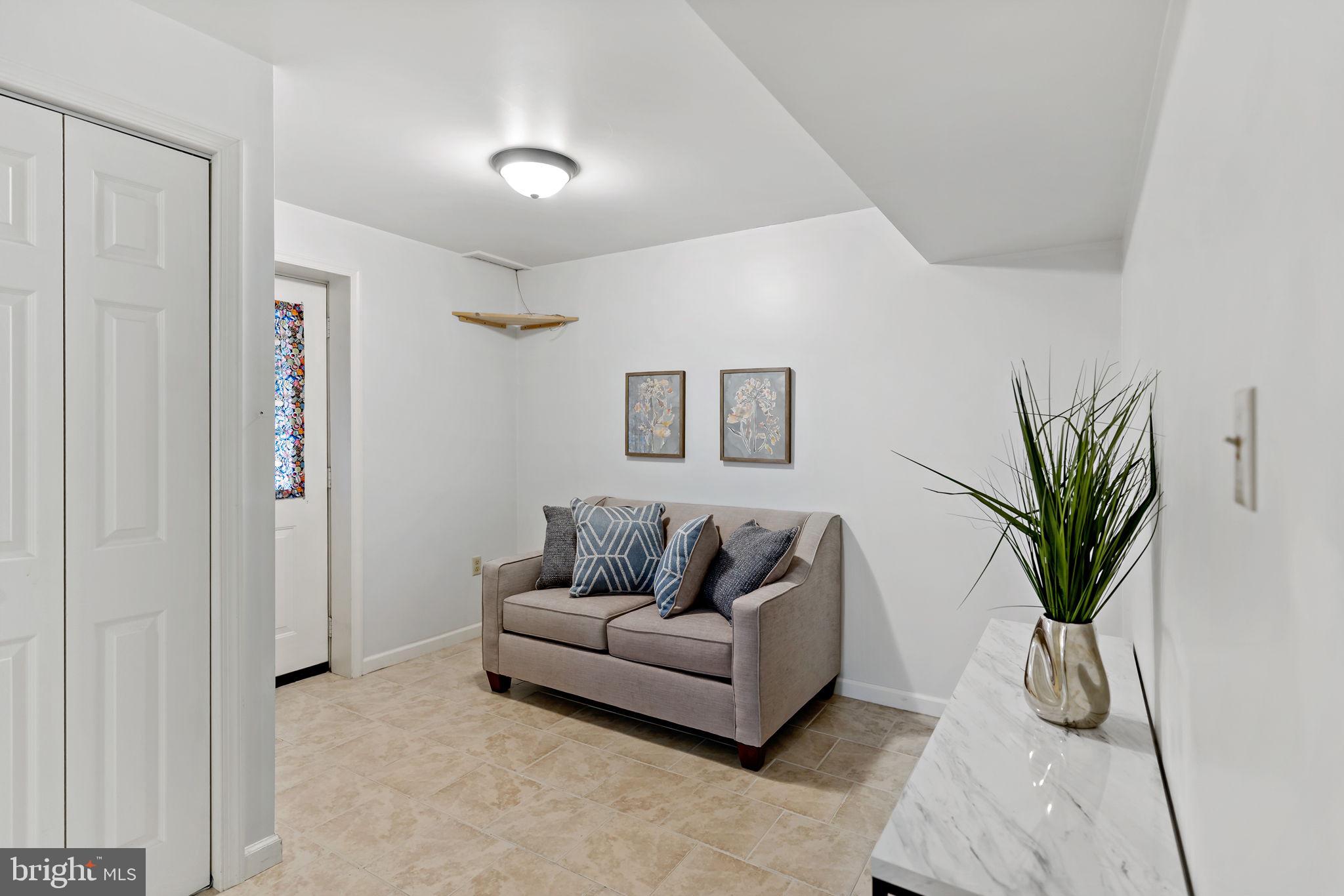 OPEQUON MEADOWS - Residential