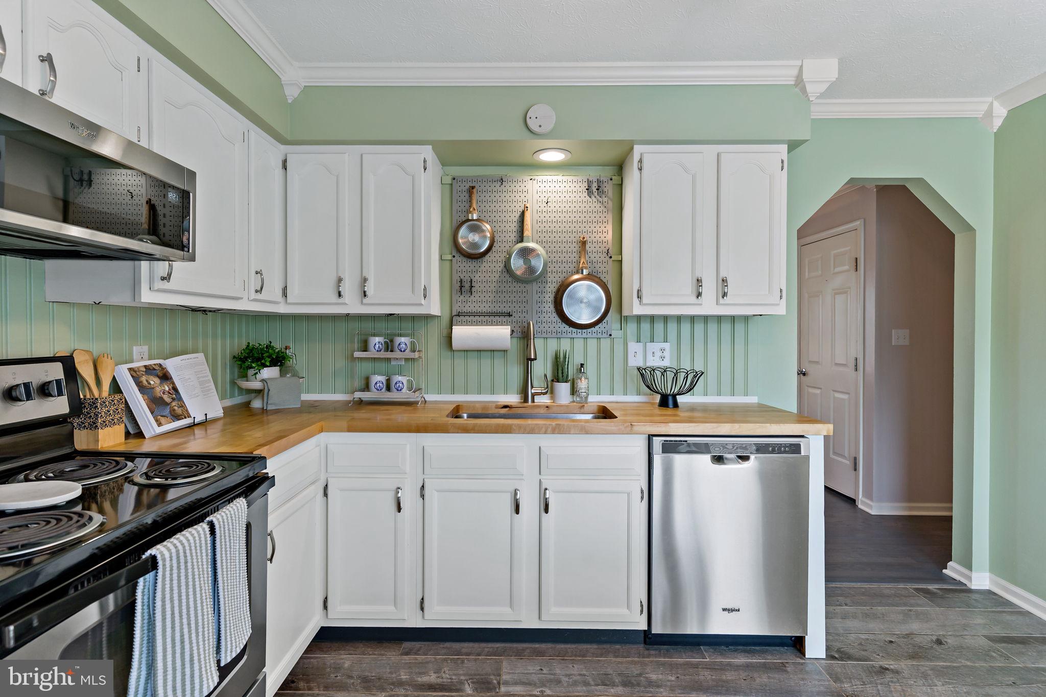 OPEQUON MEADOWS - Residential