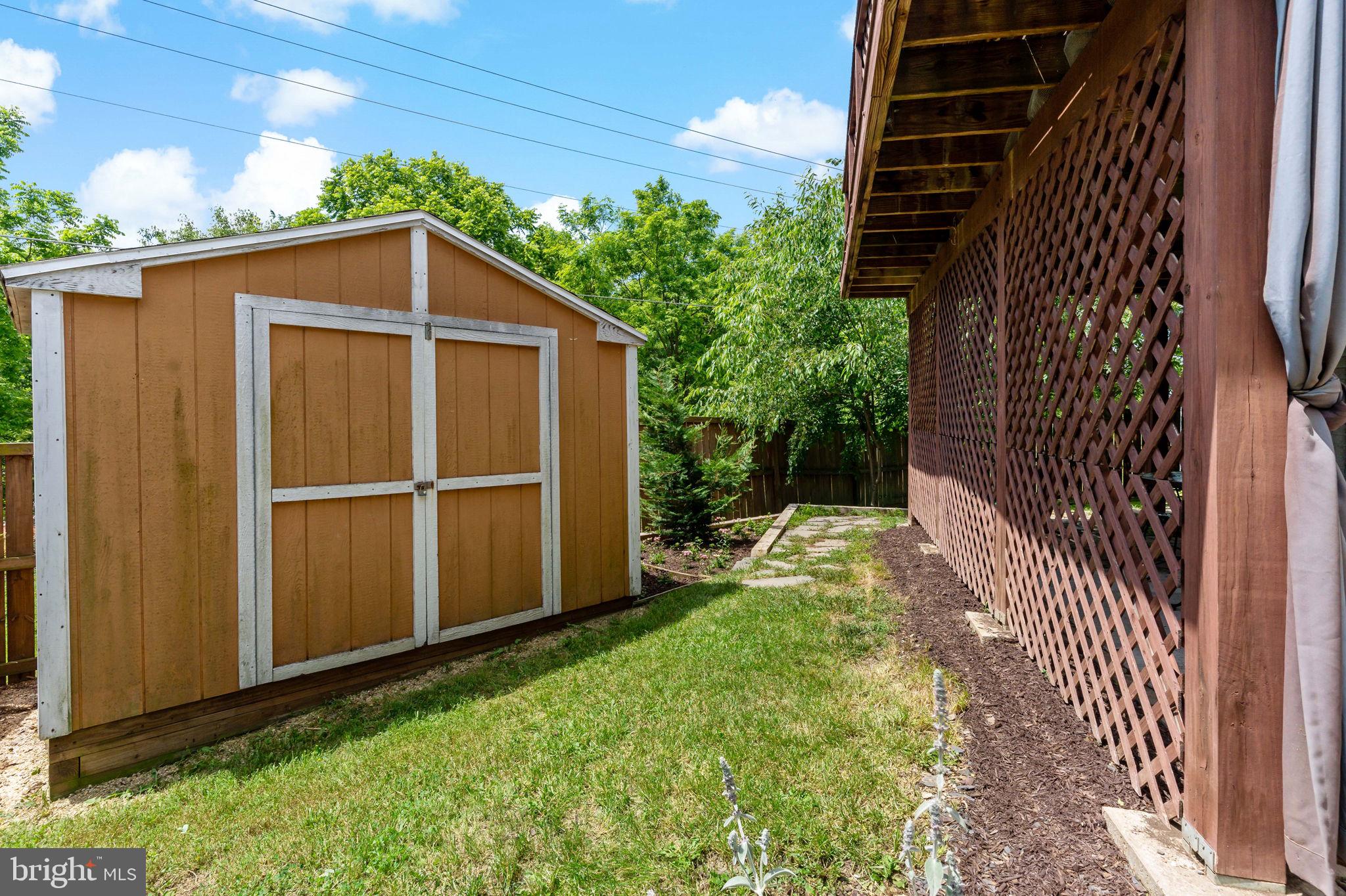 OPEQUON MEADOWS - Residential