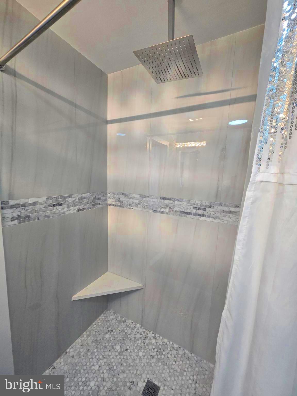 THUNDER HILL - Residential