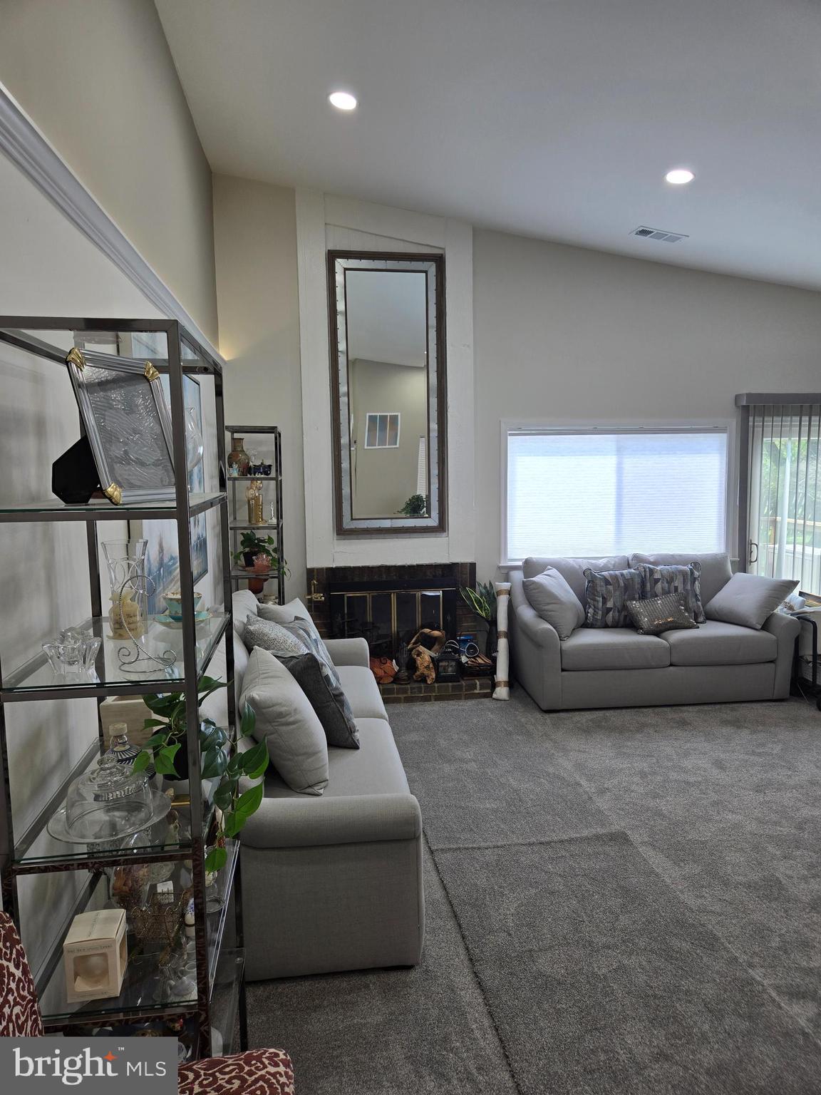 THUNDER HILL - Residential