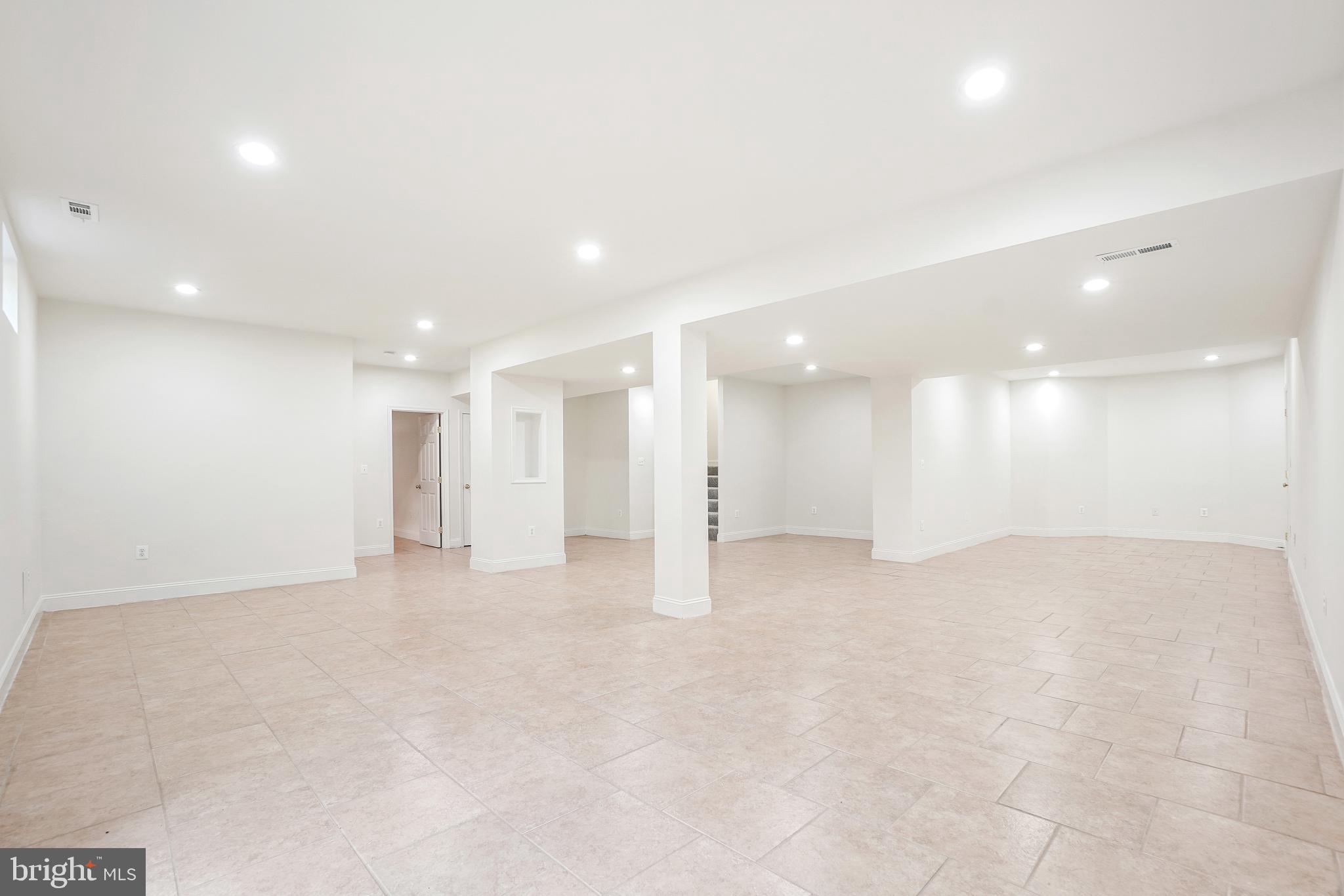 LAKE MANASSAS - Residential