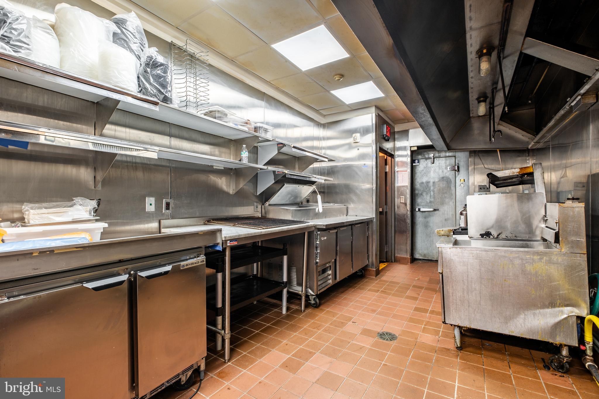 OLDE KENSINGTON - Commercial Sale