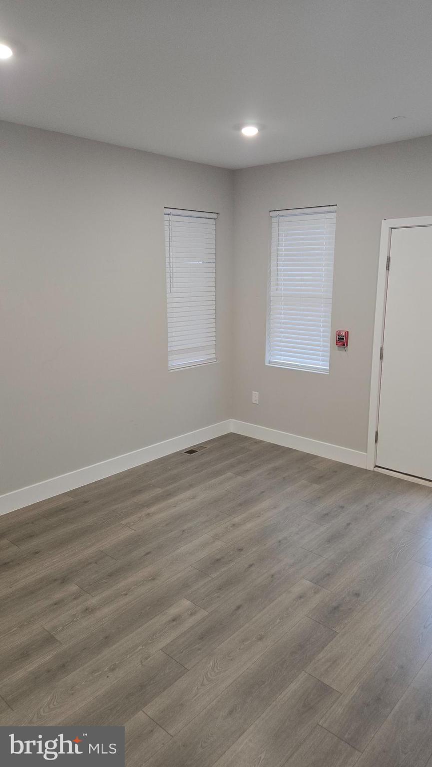 EAST KENSINGTON - Residential Lease