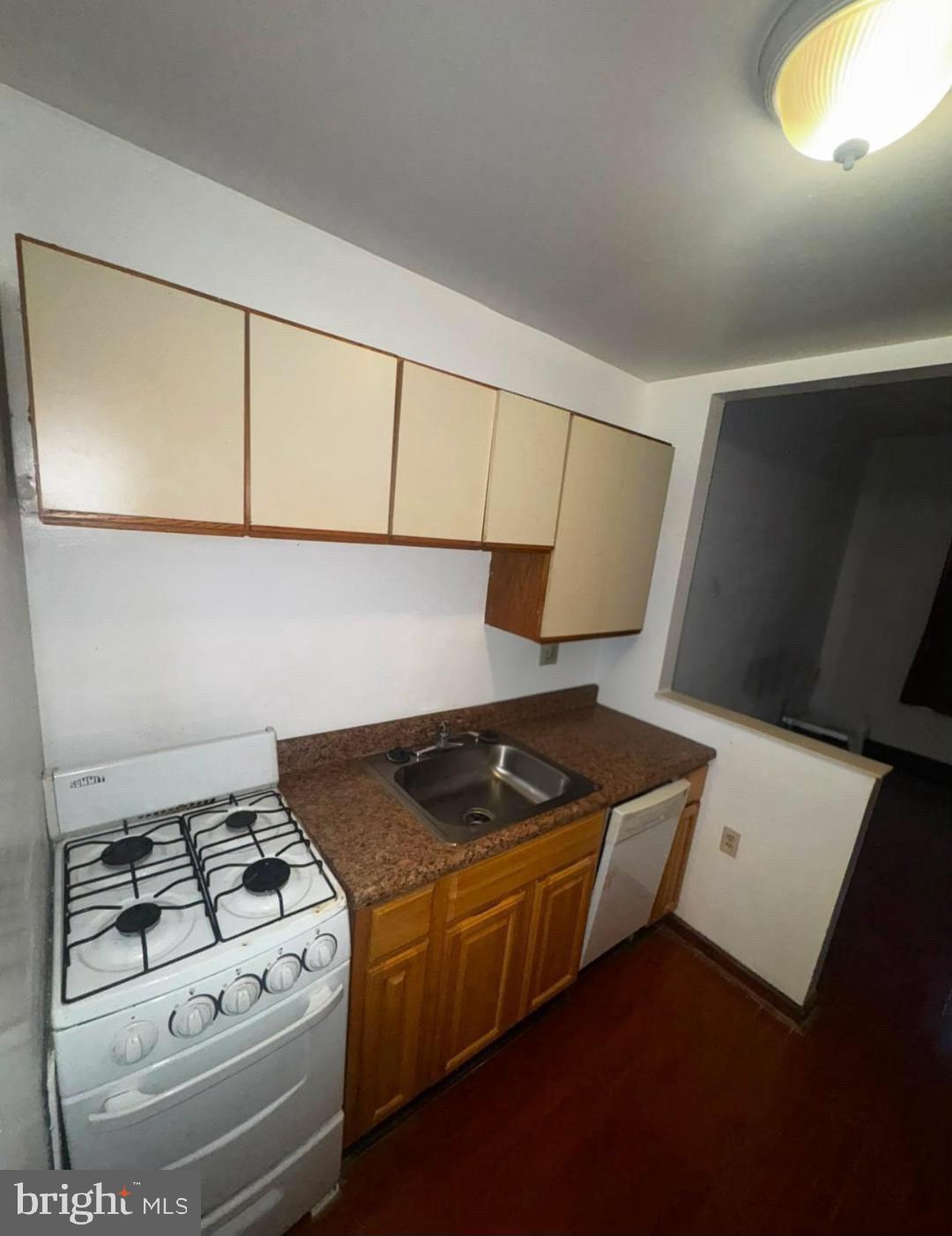 727 S 16TH STREET 1