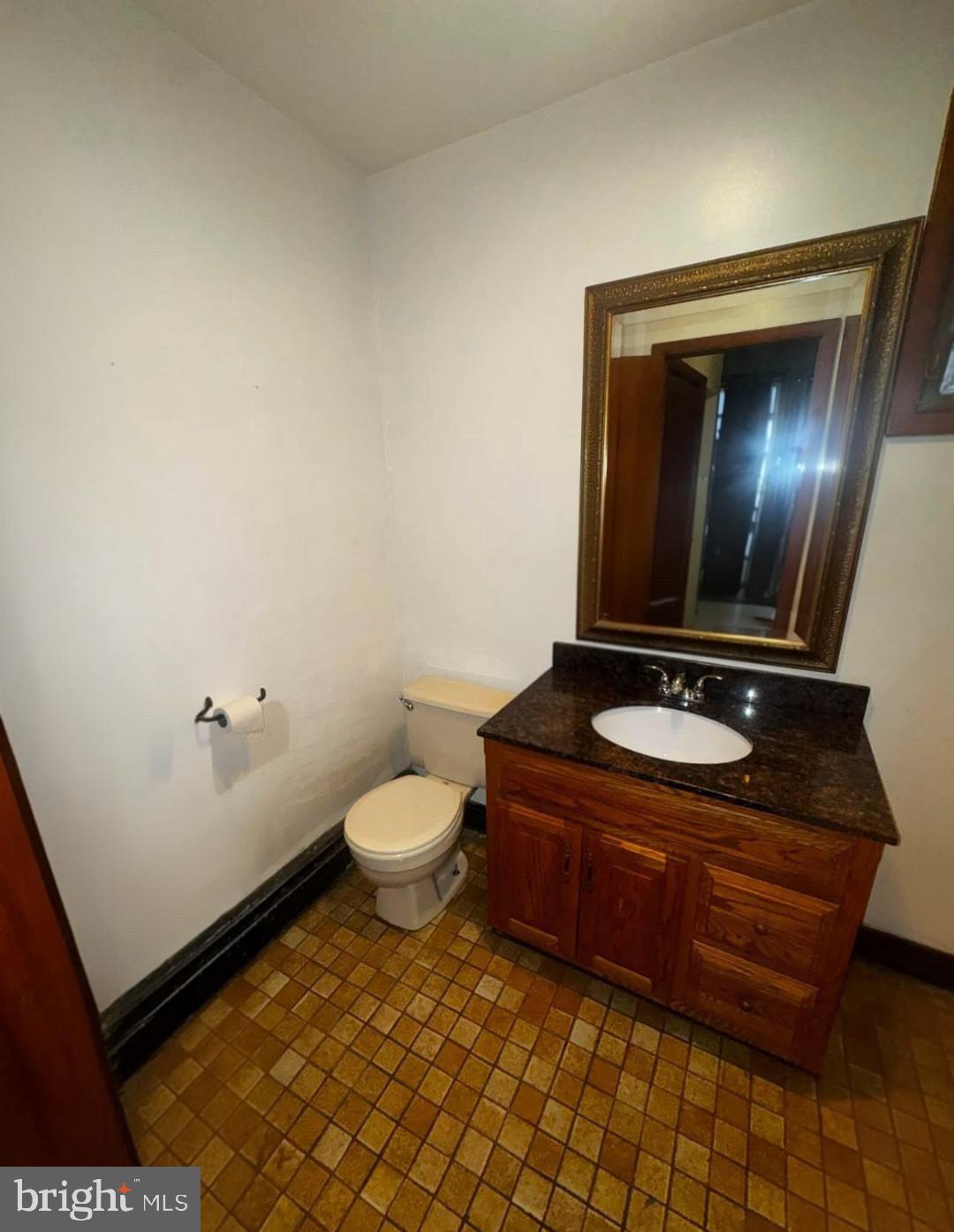 727 S 16TH STREET 1