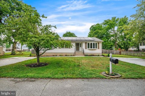 Homes For Sale - 110 W Virginia Avenue<br/> SEVERN, MD 21144