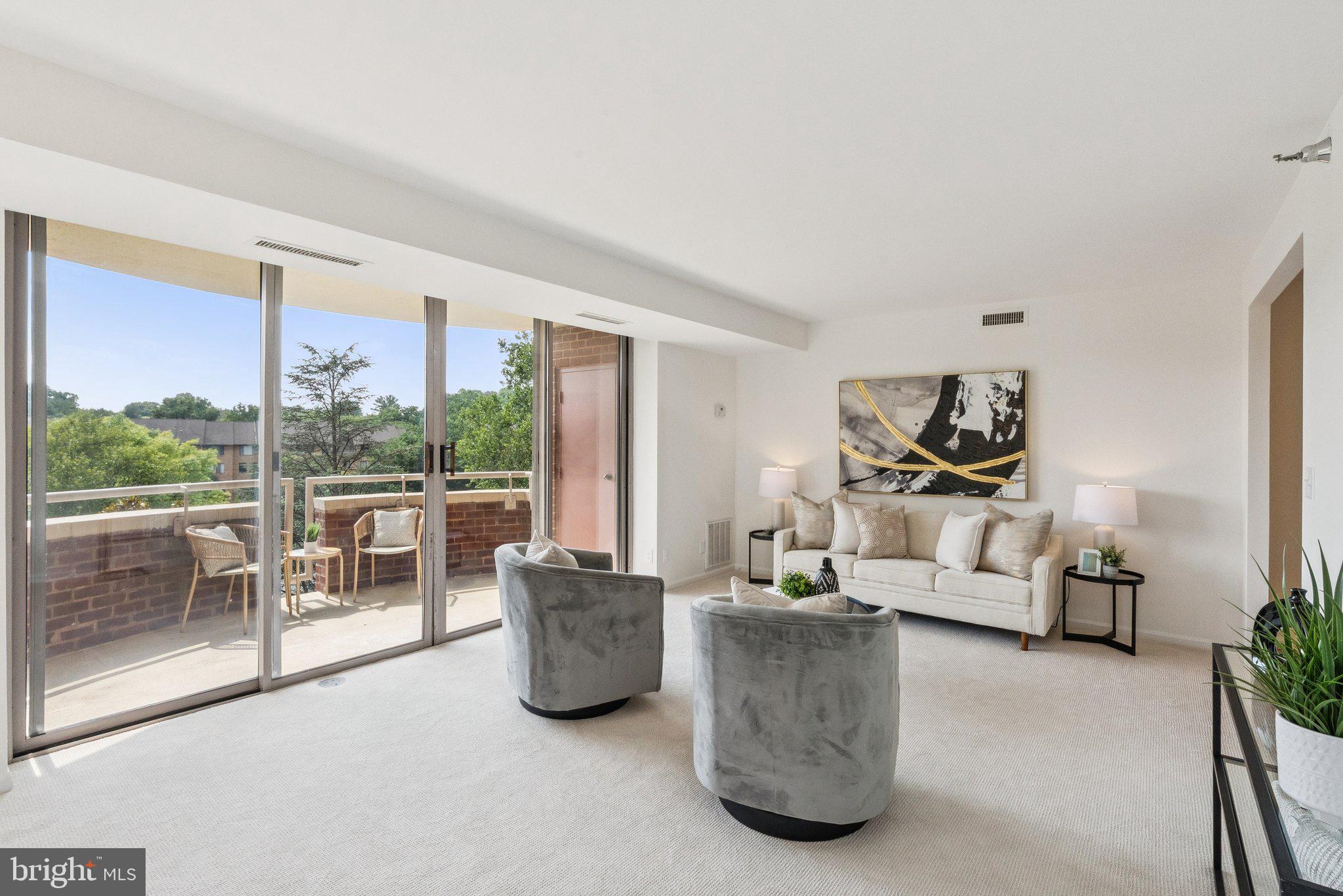 5802 NICHOLSON 2-406