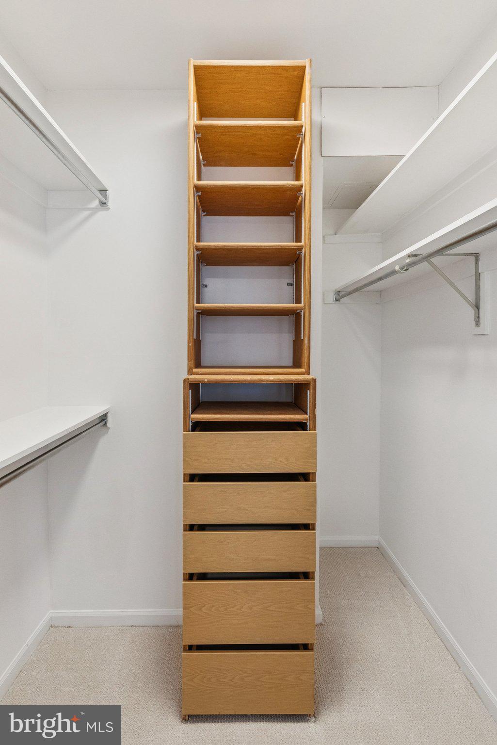 FALLSWOOD - Residential