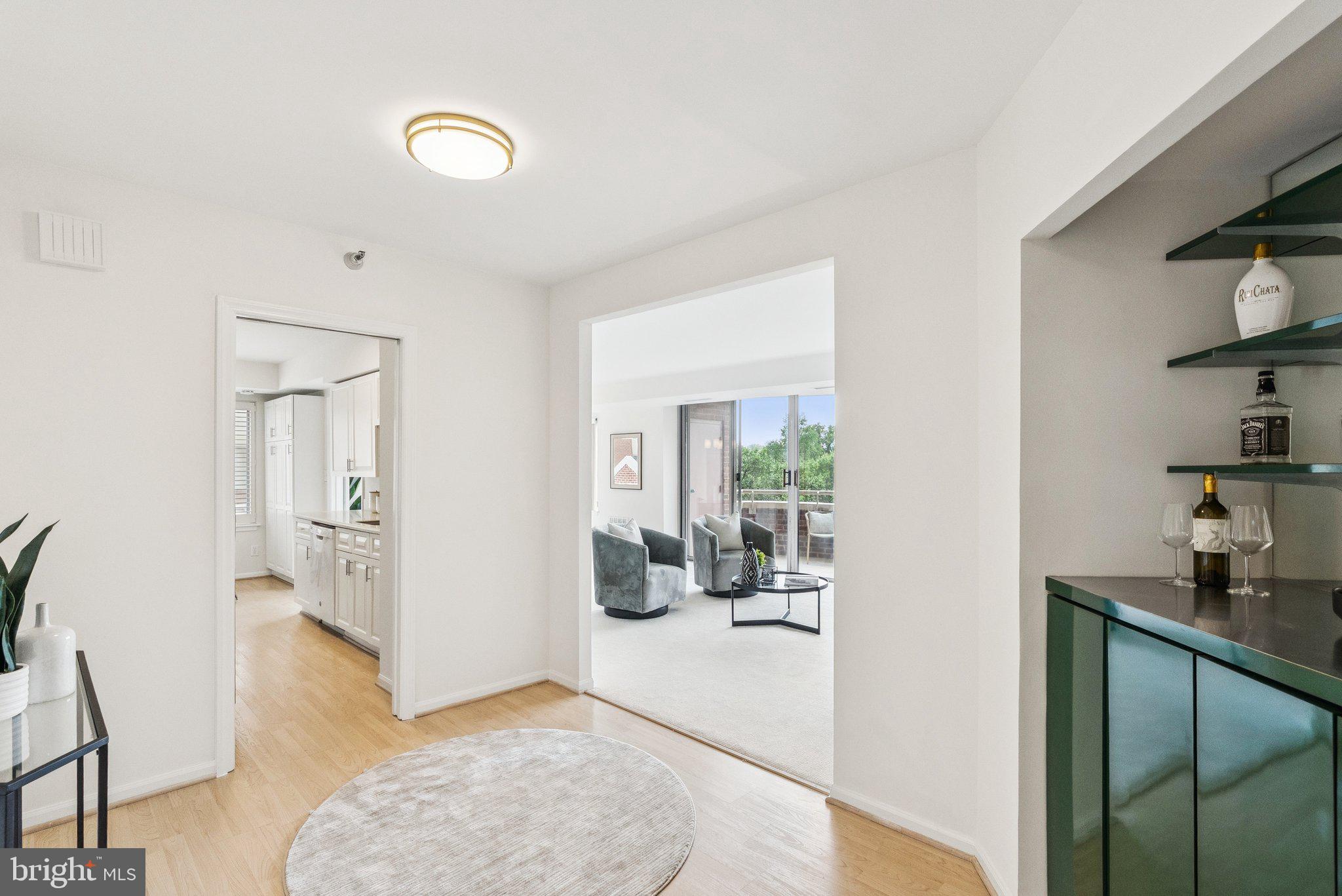 5802 NICHOLSON 2-406