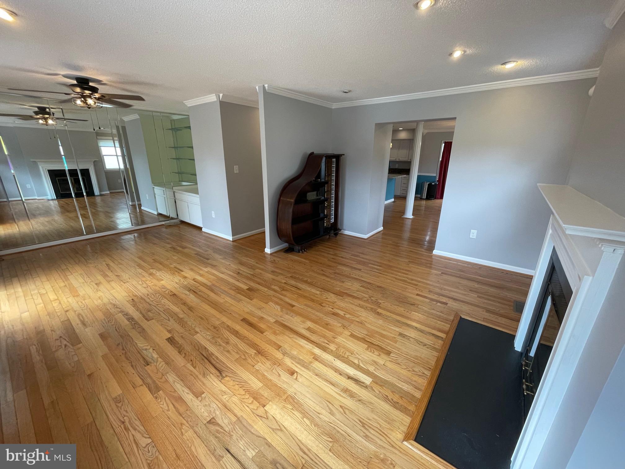 ALEXANDRIA - Residential Lease