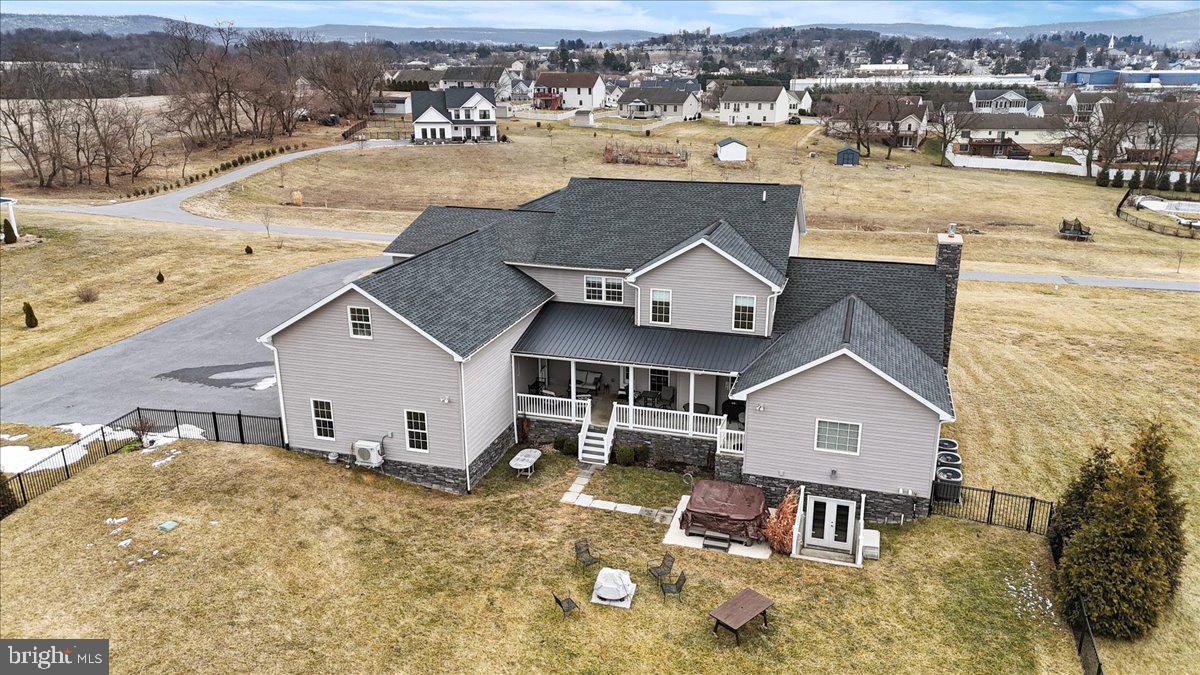 WALNUT ACRES - Residential