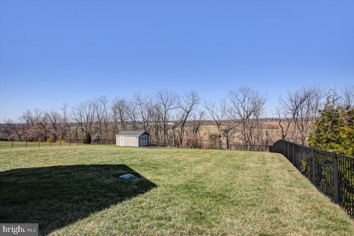 WALNUT ACRES - Residential