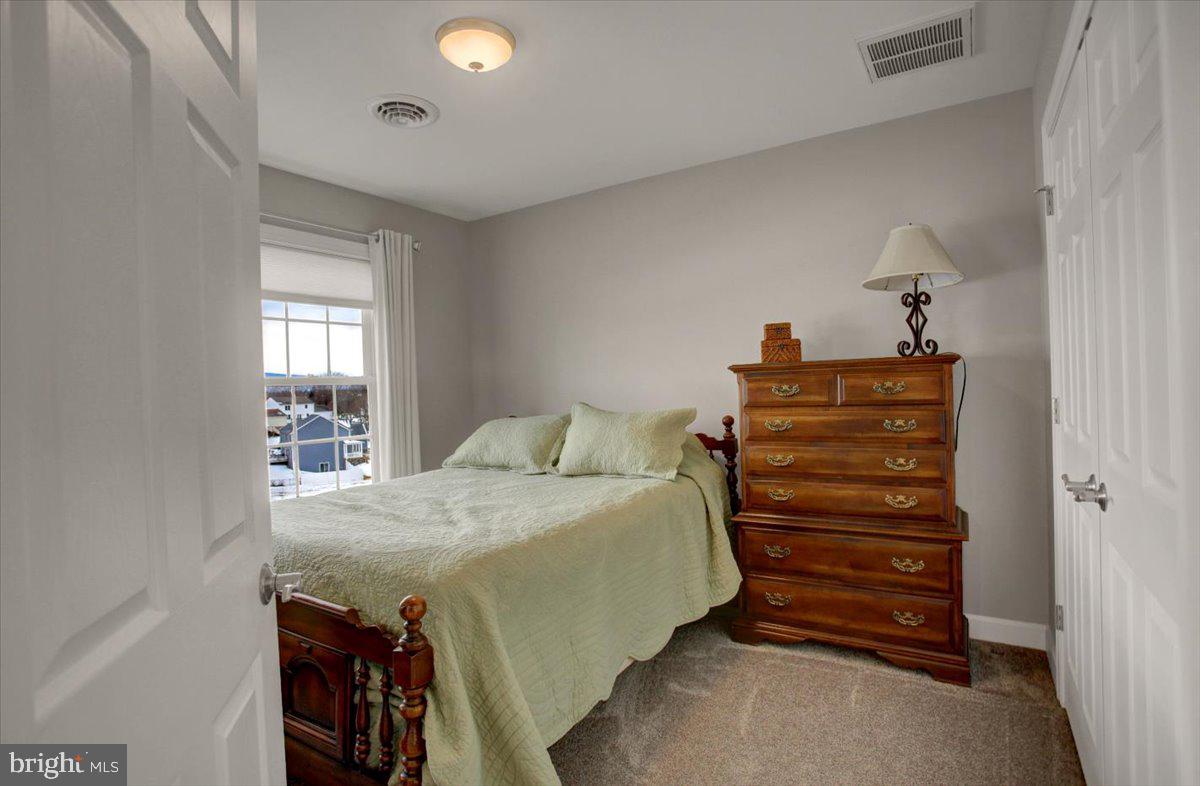 WALNUT ACRES - Residential