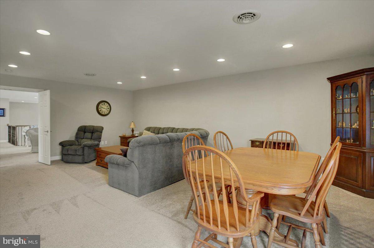 WALNUT ACRES - Residential