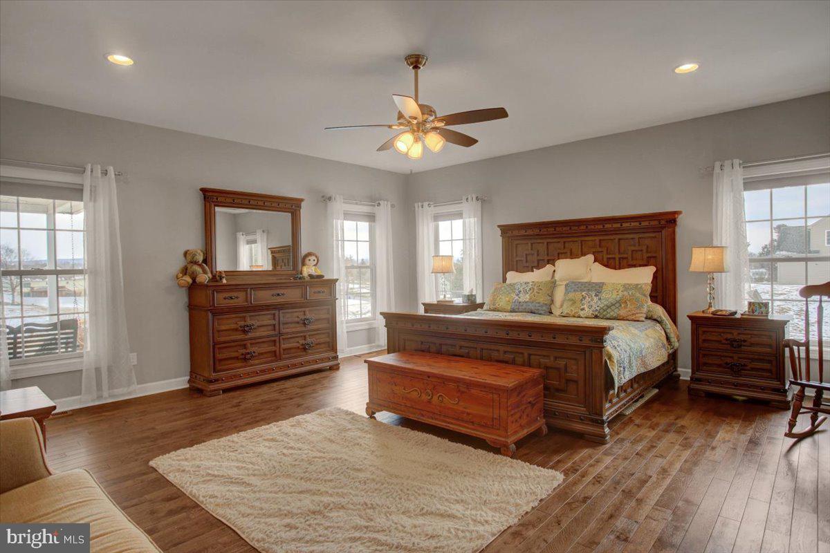 WALNUT ACRES - Residential