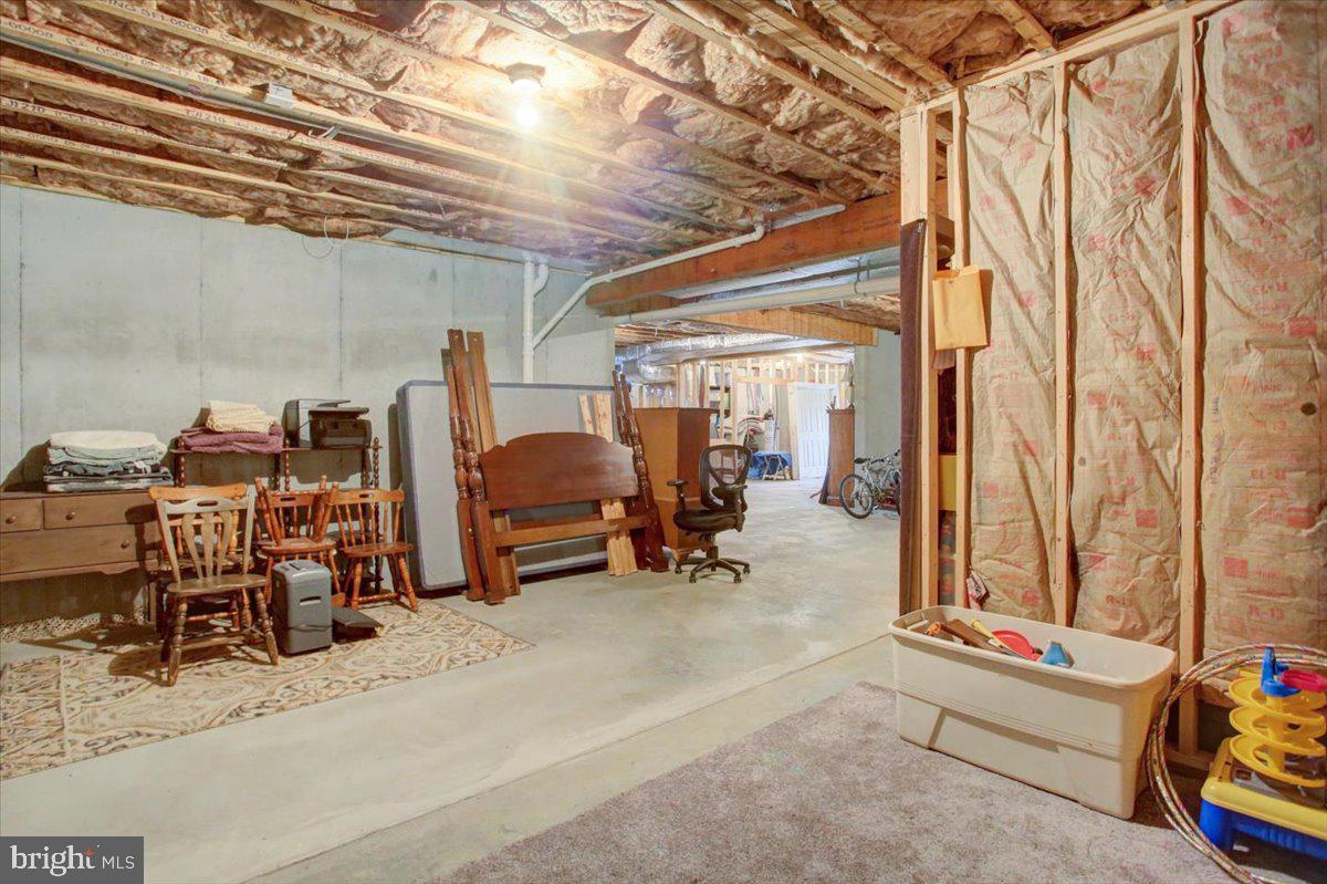 WALNUT ACRES - Residential