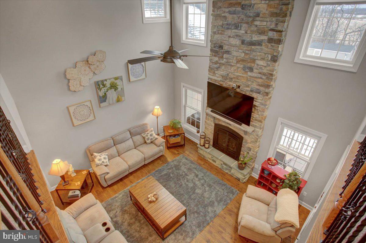 WALNUT ACRES - Residential