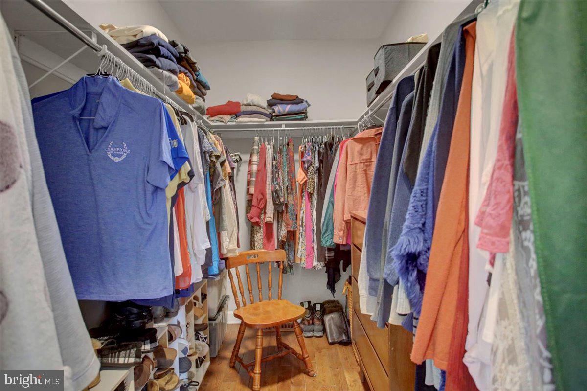 WALNUT ACRES - Residential