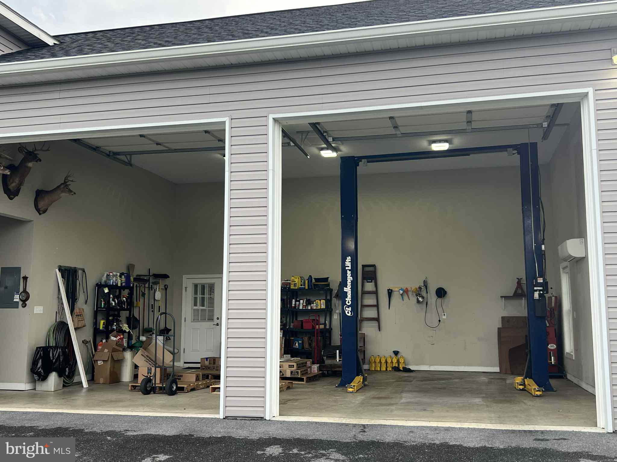 WALNUT ACRES - Residential