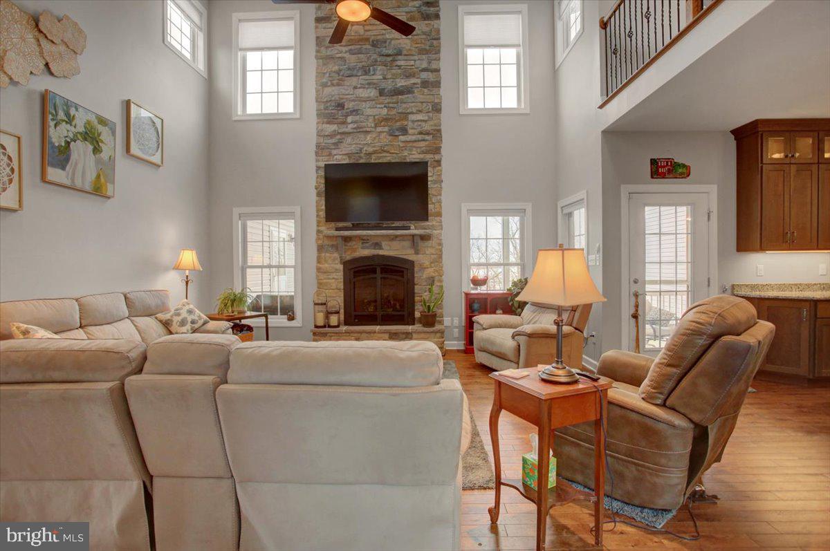 WALNUT ACRES - Residential