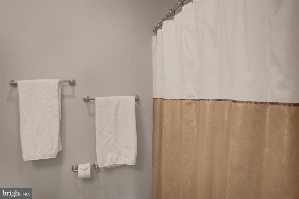 WALNUT ACRES - Residential