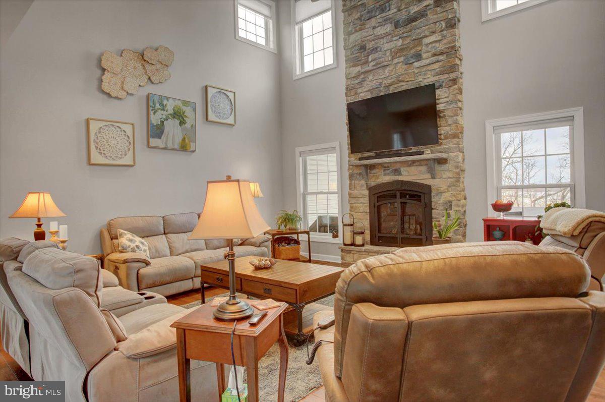 WALNUT ACRES - Residential