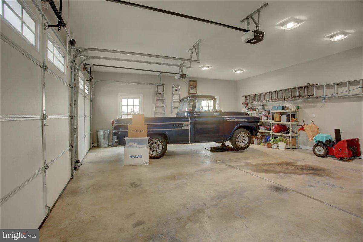 WALNUT ACRES - Residential